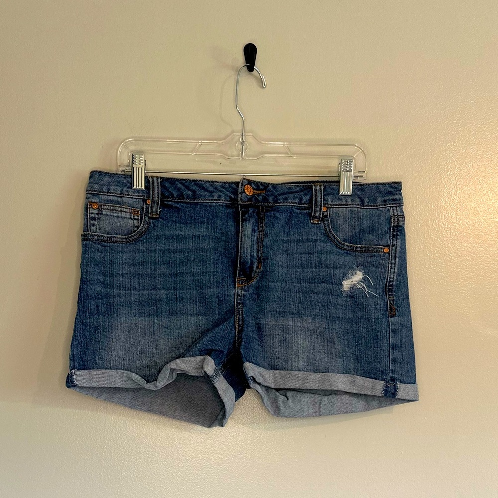 Celebrity Pink Denim Shorts Size 13